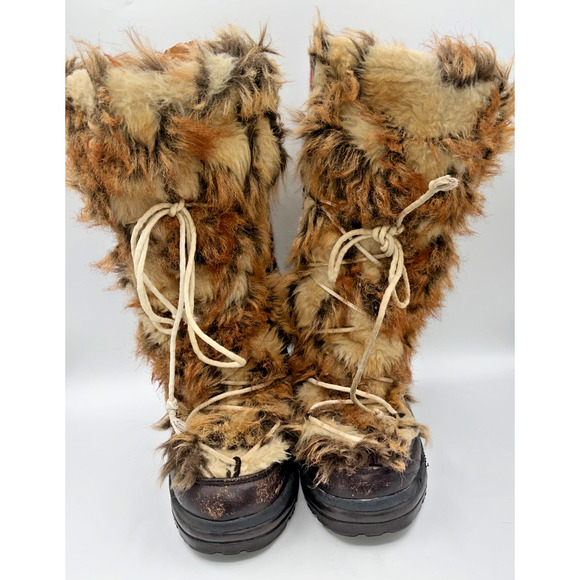 Muk Luks Women's Red Tan Knit Design Snow Boots Faux Fur Lined Size 9 Tan/Beige - Picture 2 of 16